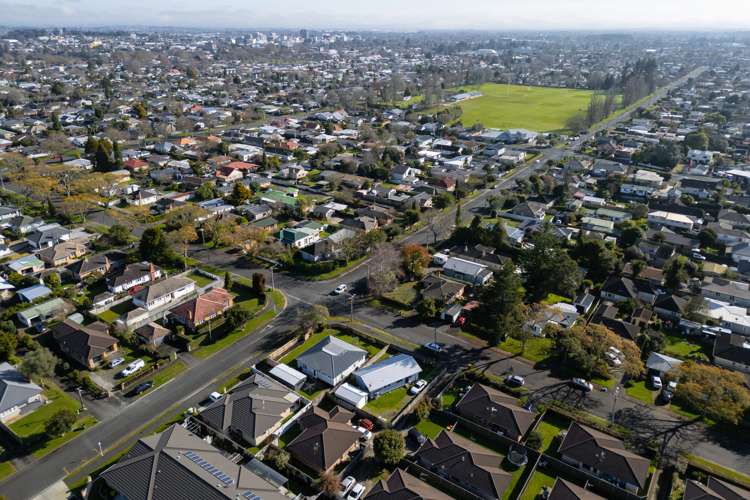 42 Fox Street Hamilton East_23