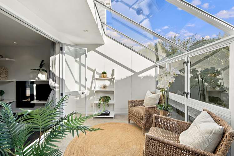 74 Office Road Merivale_8