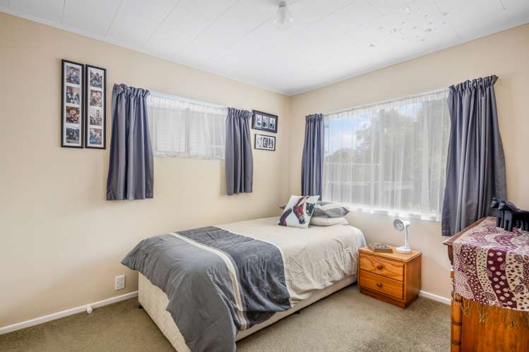 4 Kahikatea Grove Paparangi_8