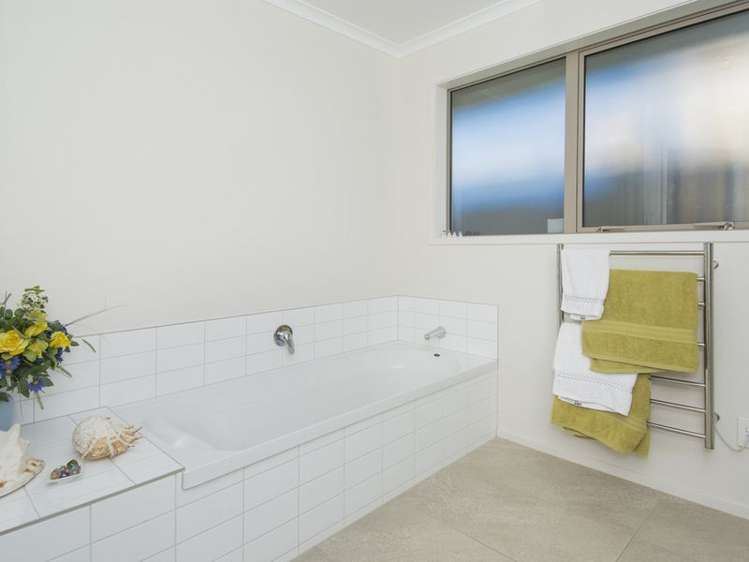 33 Merlot Drive Pyes Pa_14