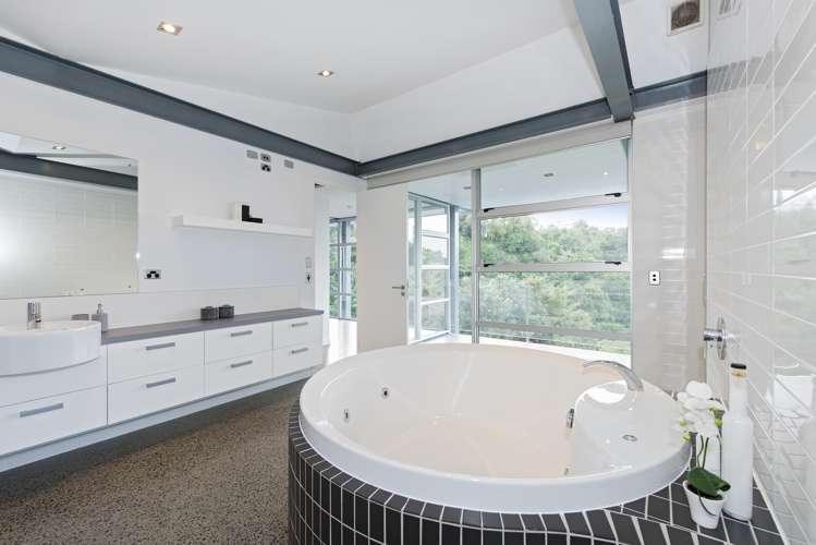 35 Maui Grove Remuera_11