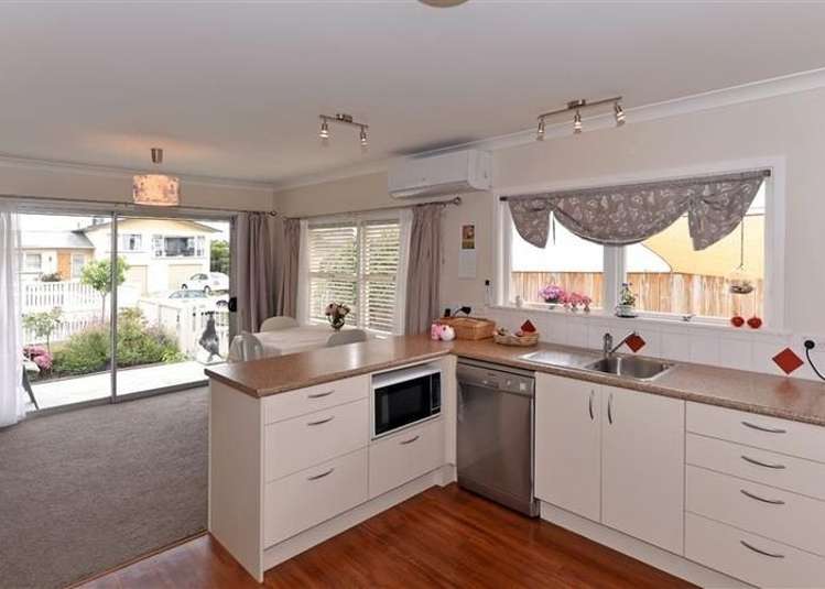 21 Kipling Crescent Stoke_3