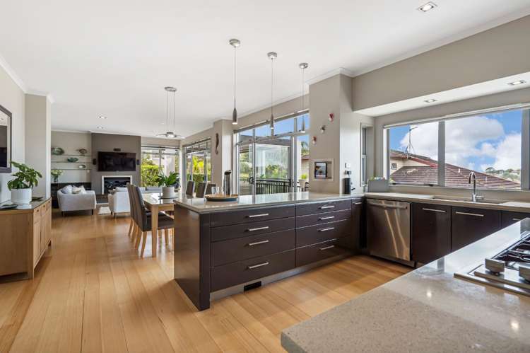 23 Caversham Drive Torbay_9