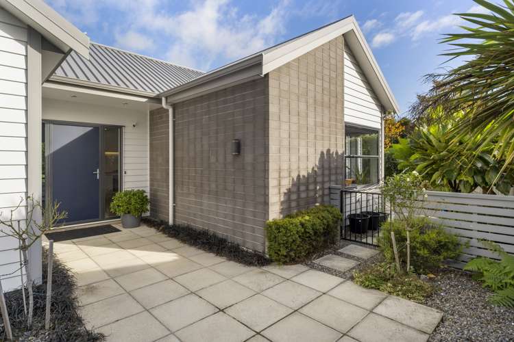 50 Resolution Drive Whitby_7