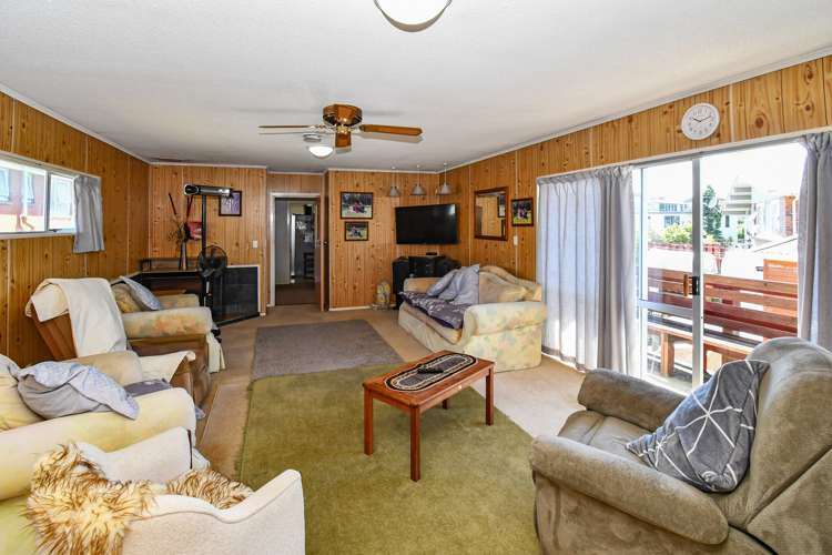 55 Beaumonts Way Manurewa_18