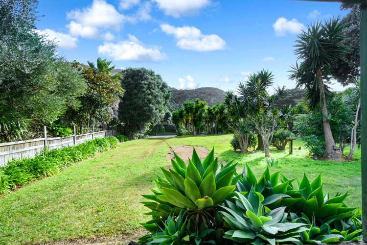 5 Erangi Place Bethells Beach_6