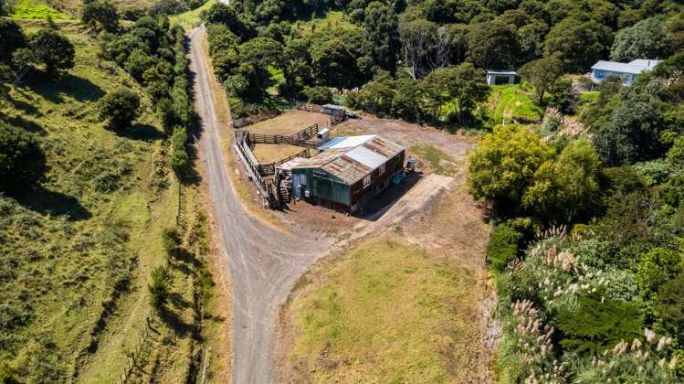 998 Thames Coast SH25 Road Thames_19