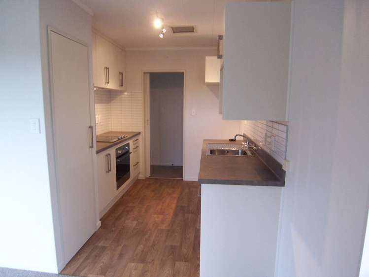 11a Graham Grove Waikanae_10