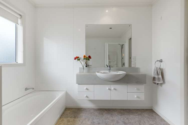 117 Godley Road Green Bay_12