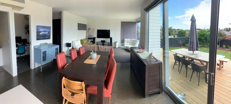 1154 South Road Oakura_6