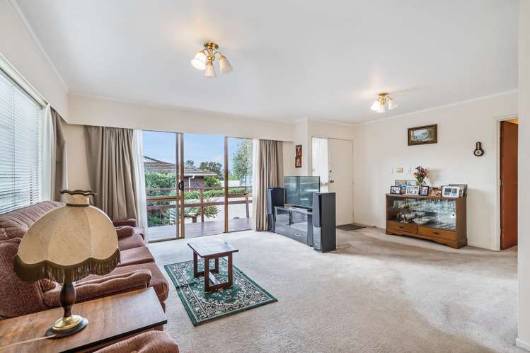 1/3 Cezanne Place New Lynn_1
