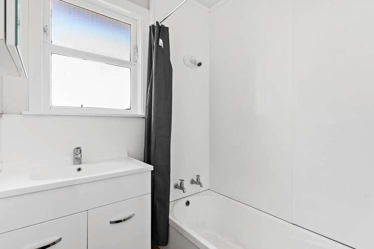 6 Tui Crescent Manurewa_13