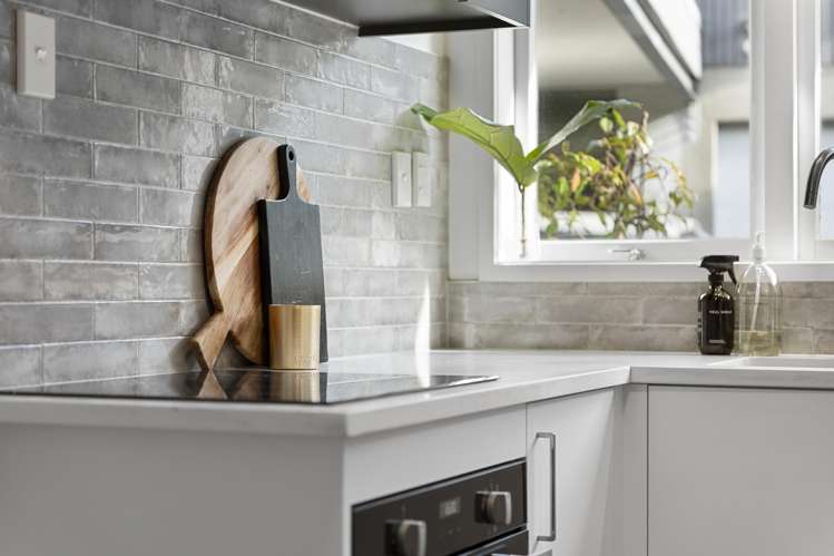 2/16 Rangitoto Terrace Milford_14