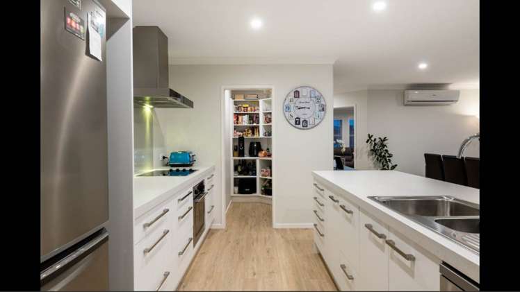 3 Rotomanu Place Pyes Pa_7