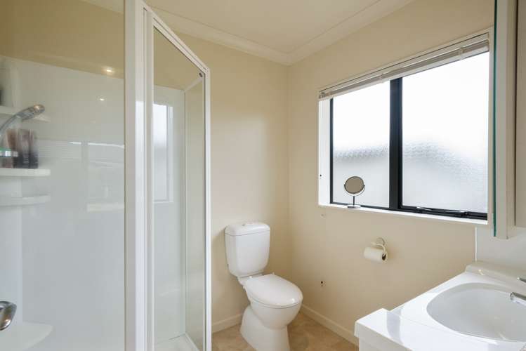 65 Quadrant Heights Paraparaumu_19