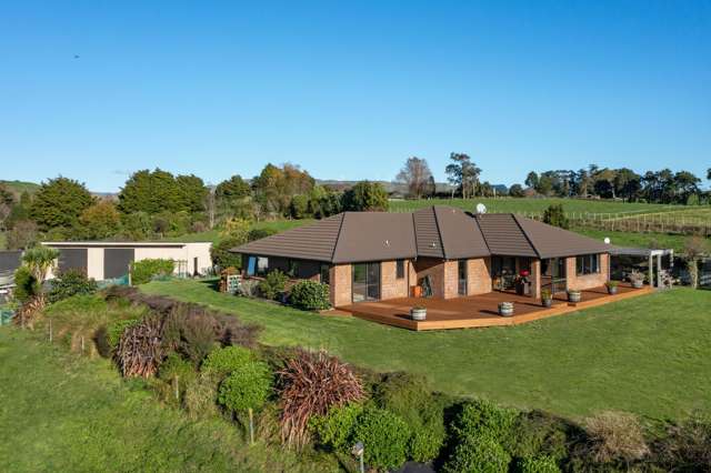 192 Hauroto Bay Road Raglan_1