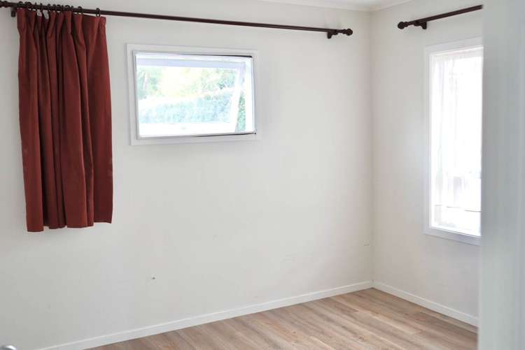 27 Marina Road Torbay_5