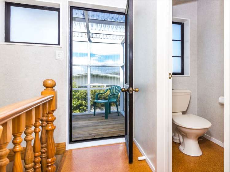 2/40 Puriri Street Hilltop_13