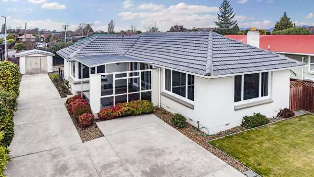 Spacious, Stylish & Perfectly Positioned