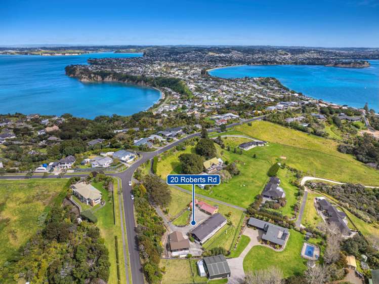 20 Roberts Road Matakatia Bay_33
