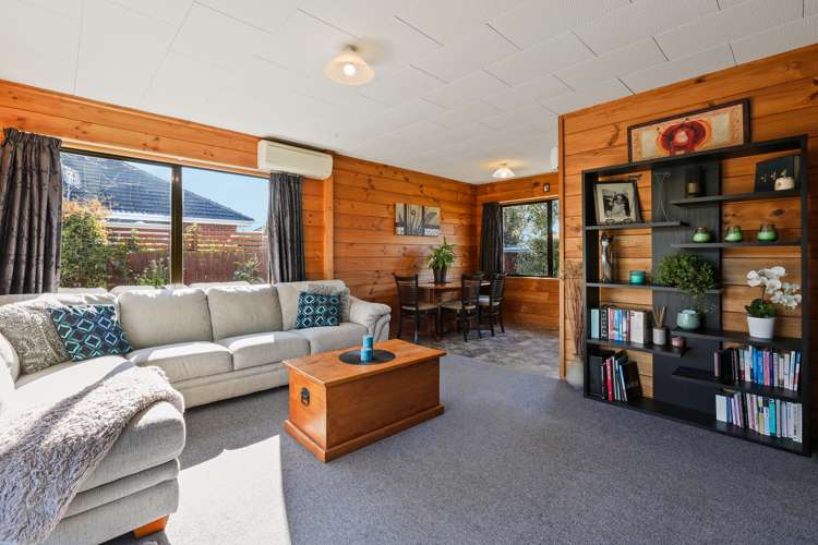 12a Dinton Street Russley_9