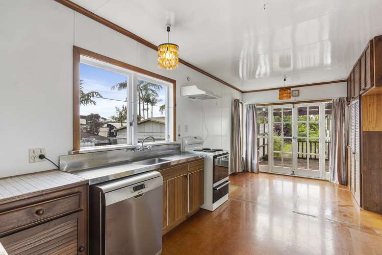 73 Wainui Avenue Point Chevalier_9