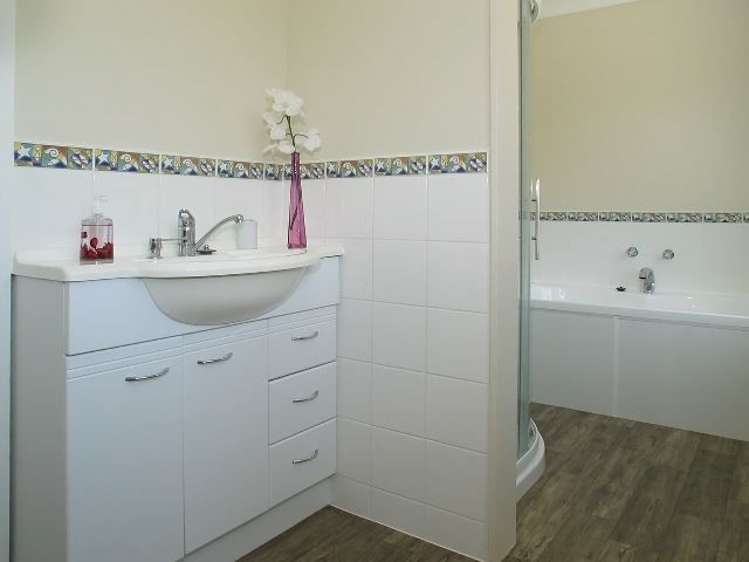 4 South Street Tawa_14