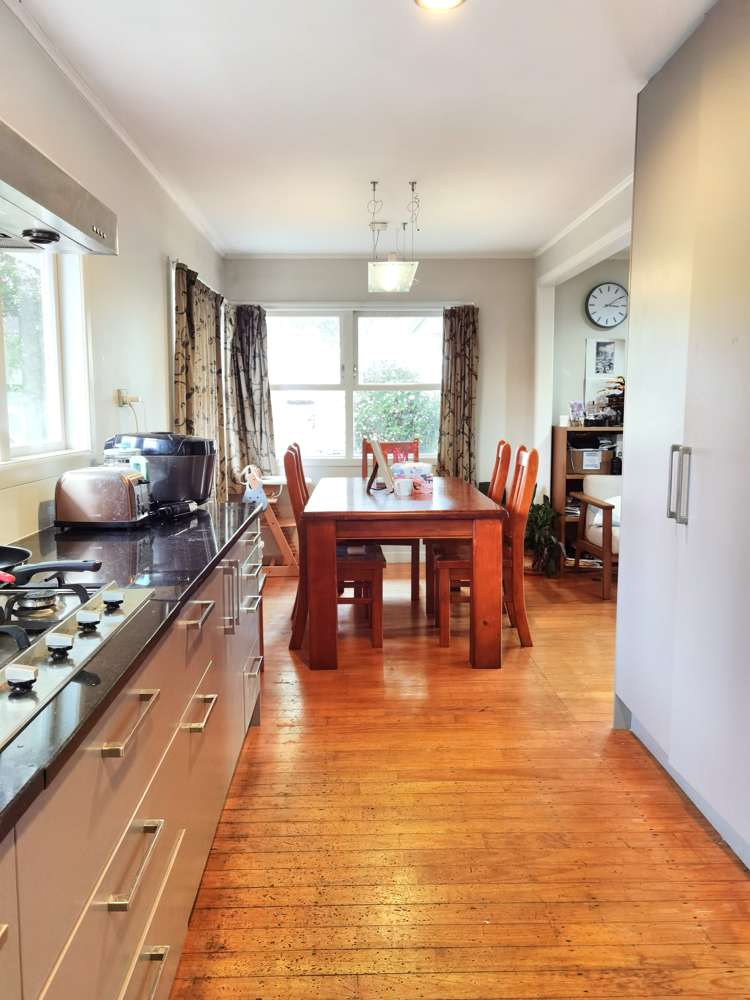 6 Lenihan Street Northcote_11