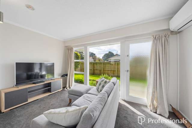 Easy Living, Excellent Location!