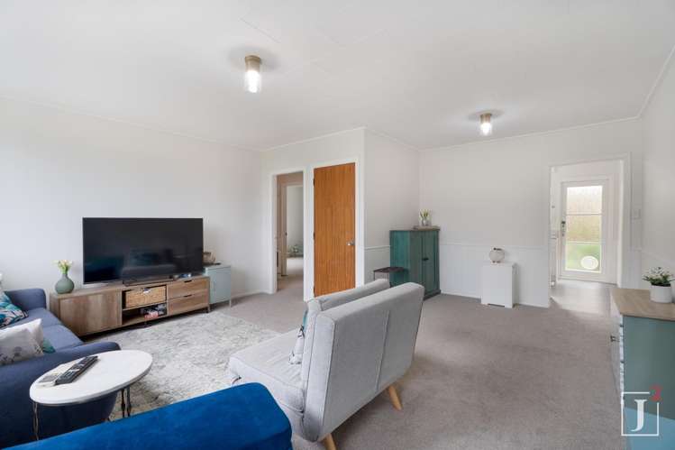 1/377 Main Road Tawa_3