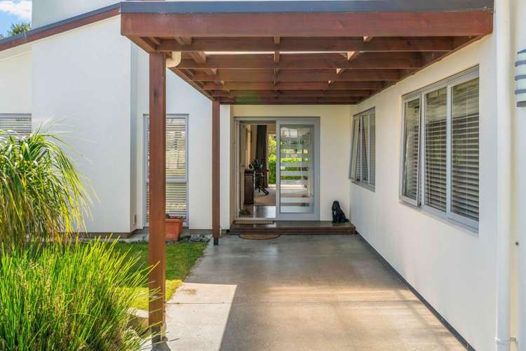 81 Oriental Parade Papamoa Beach_11