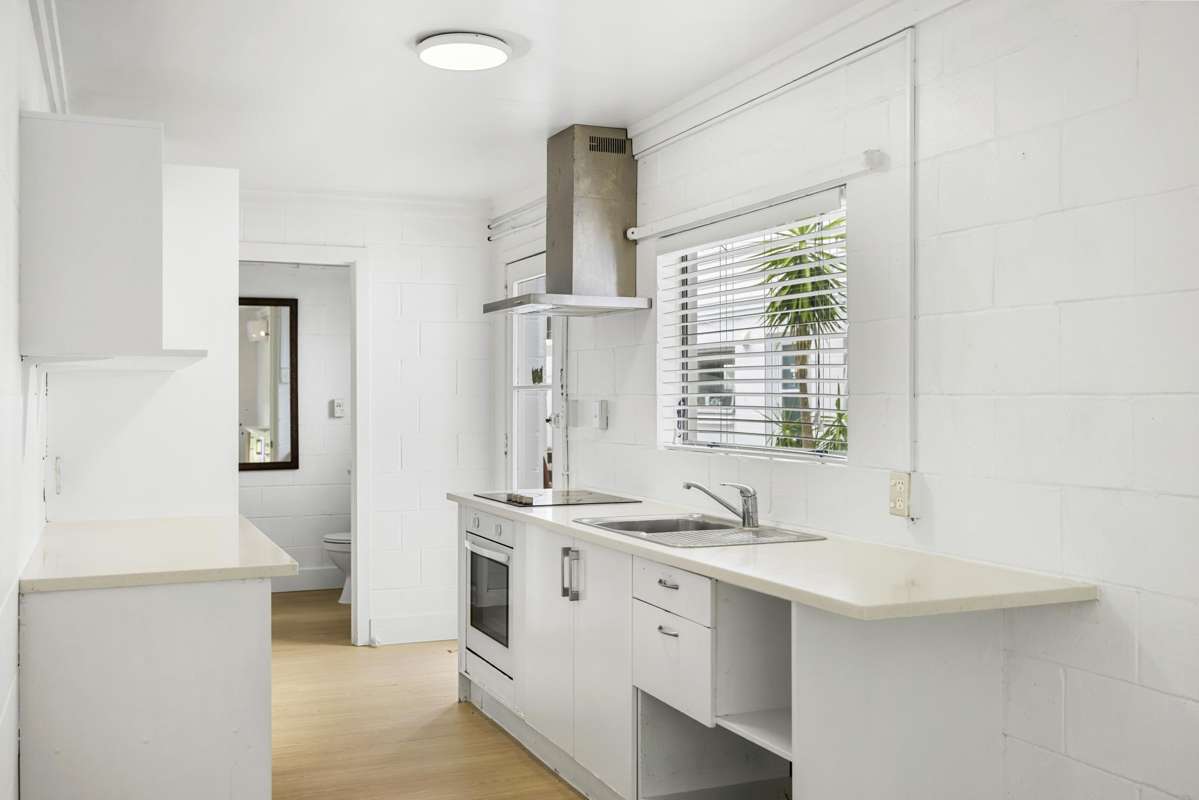 2/36 Scanlan Street_1