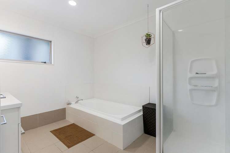 22 Cascaden Road Gulf Harbour_16