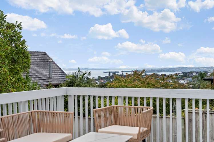 4 Haseler Crescent Mellons Bay_15