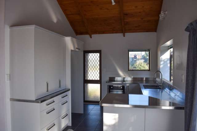 24 Hamblyn Crescent 1112_1