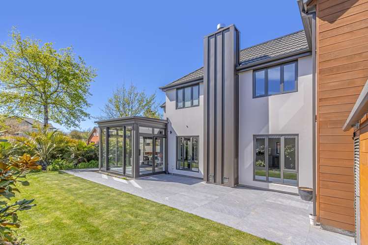 153 Regent'S Park Drive Casebrook_8