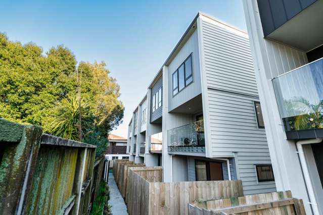 Brand New Modern Living