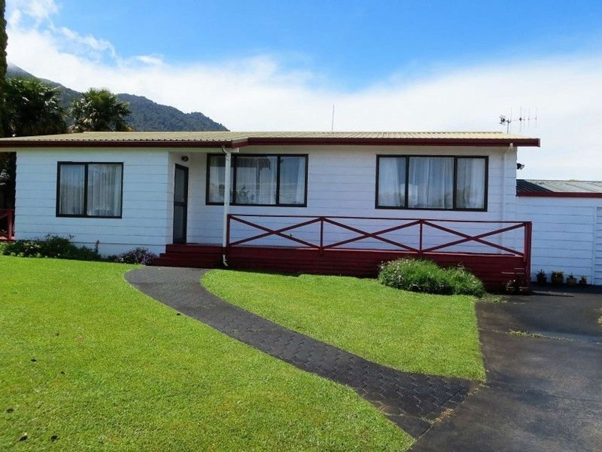 4 Cynthia Crescent Te Aroha_0