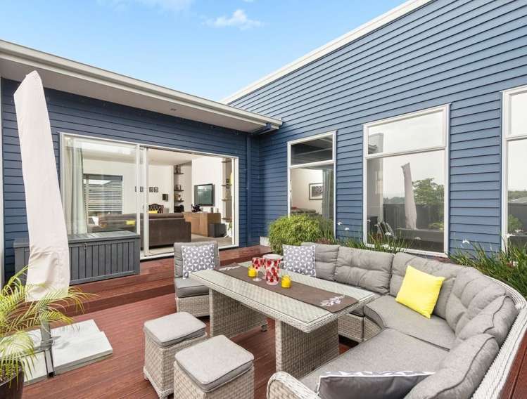 7 Crater Close Pyes Pa_3