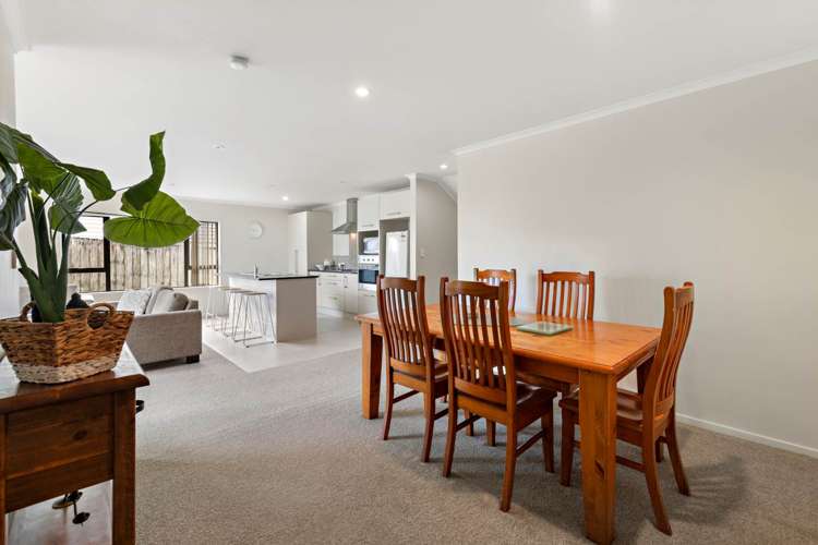 11 Kokako Rise Papakura_10