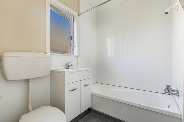 145 Rosier Road Glen Eden_11