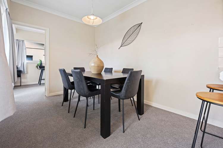 224 Fox Street Hamilton East_5