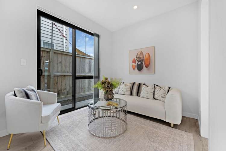 21 Paripari Street Flat Bush_11