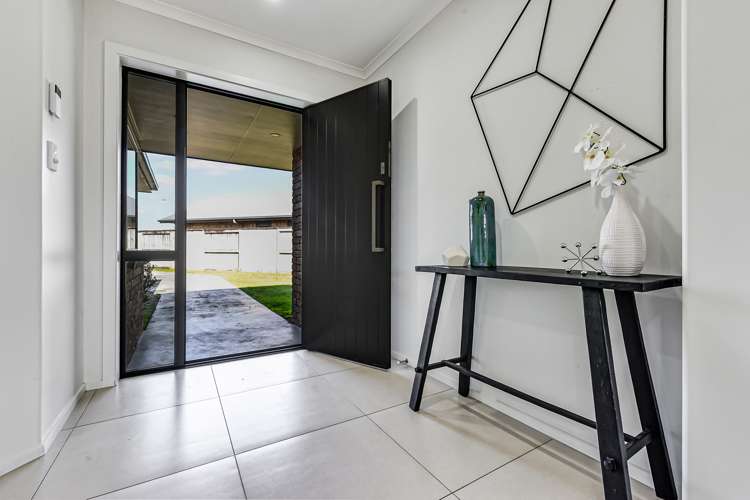 8 Mosslea Court Rototuna North_1