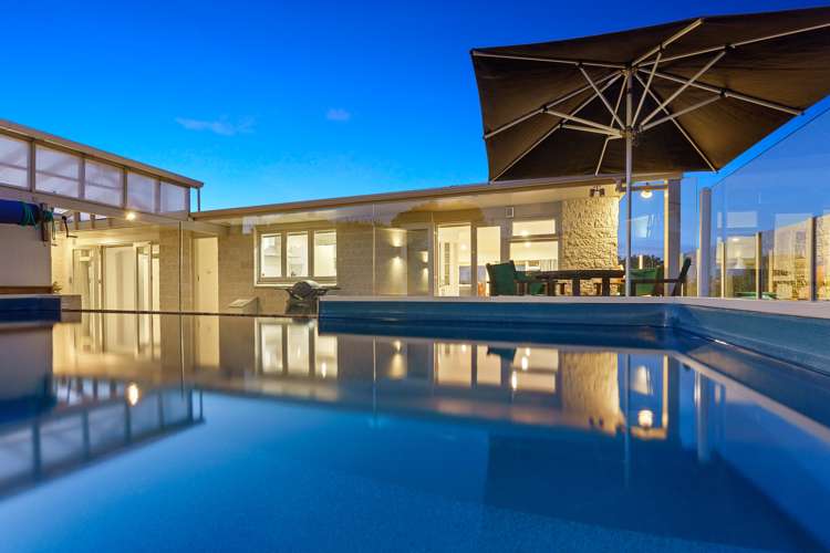 16 Ara Kuaka Waikanae Beach_1