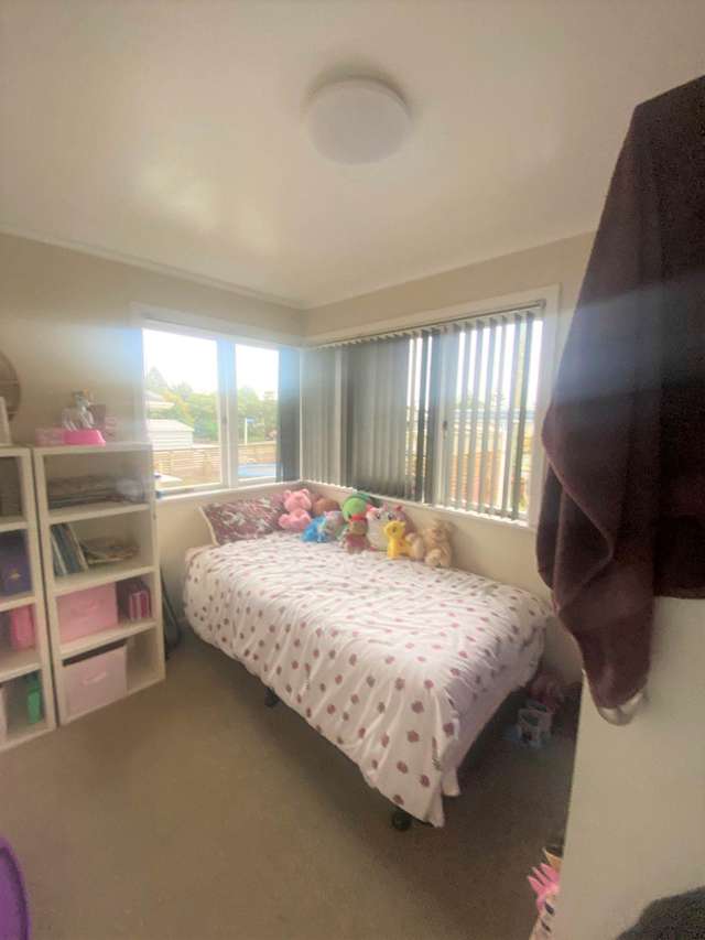 12 Vera Road Te Atatu South_4