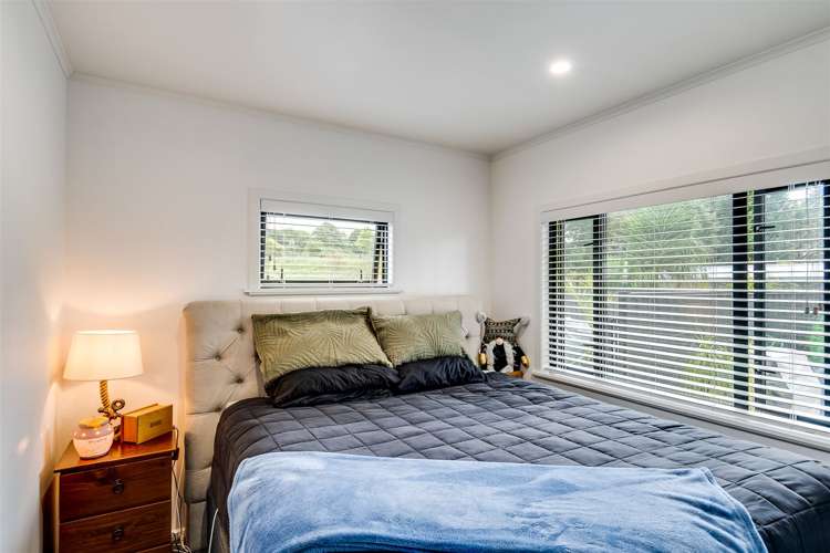 76 Clarence Cox Crescent Pirimai_10