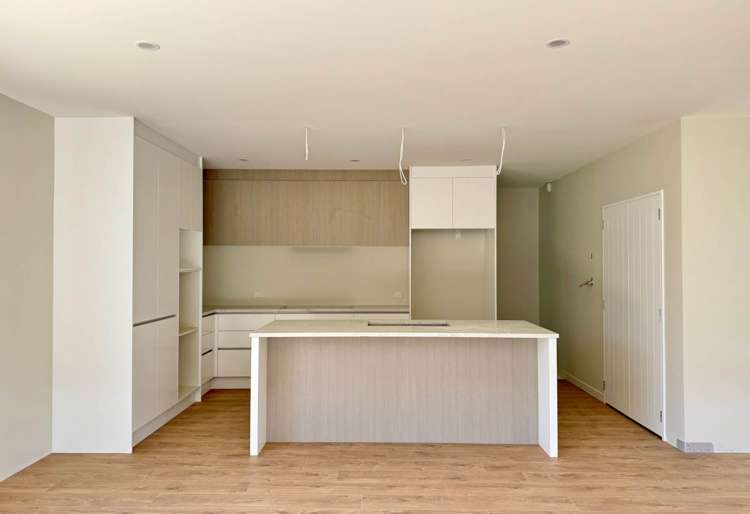 6 Tipu Crescent Milldale_2