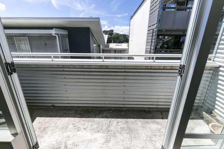 16/185 Tasman Street Mount Cook_3