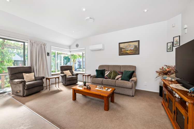 6 Livingstone Place Springlands_12